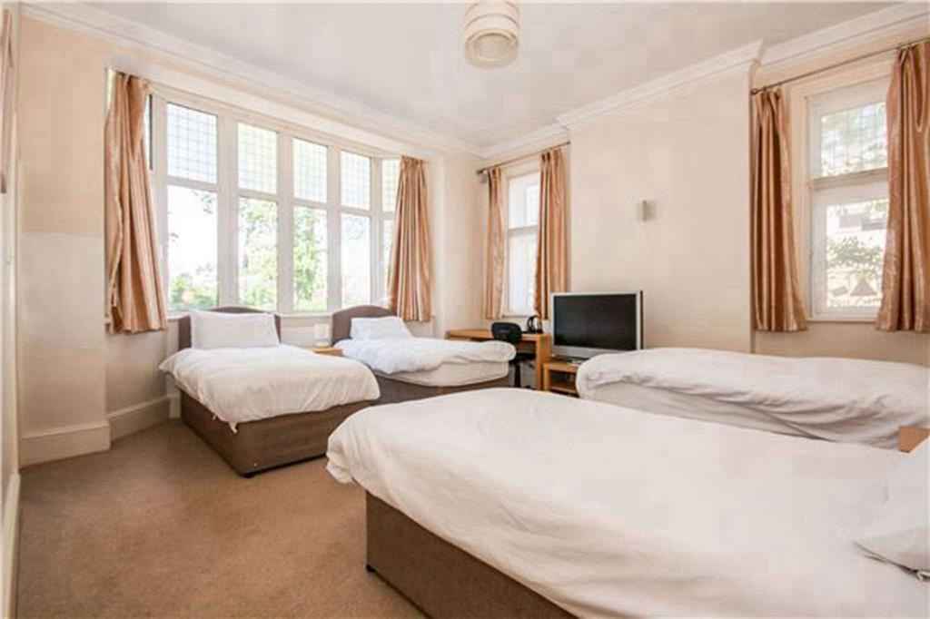 Gatwick Inn Horley Buitenkant foto