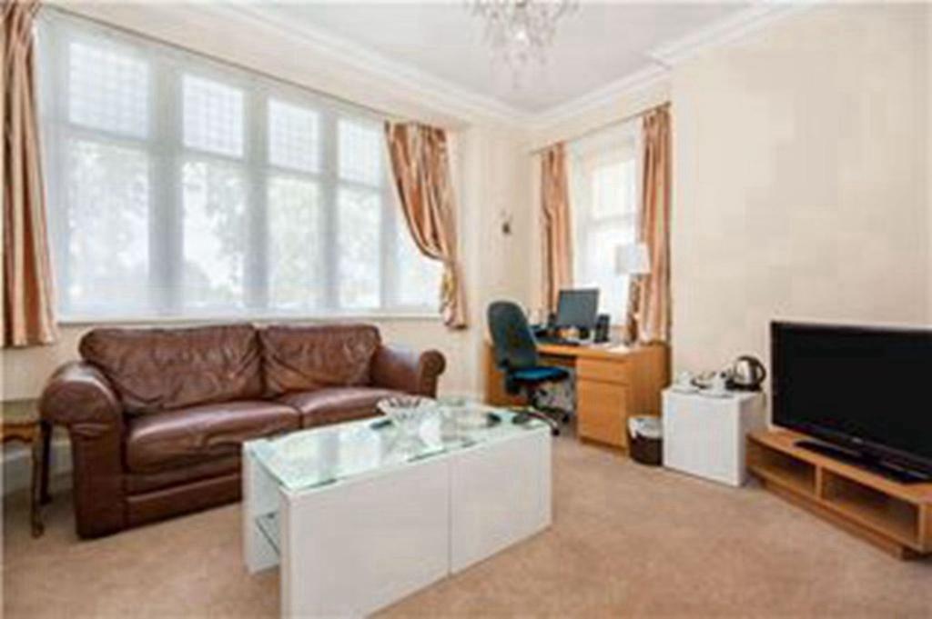 Gatwick Inn Horley Buitenkant foto