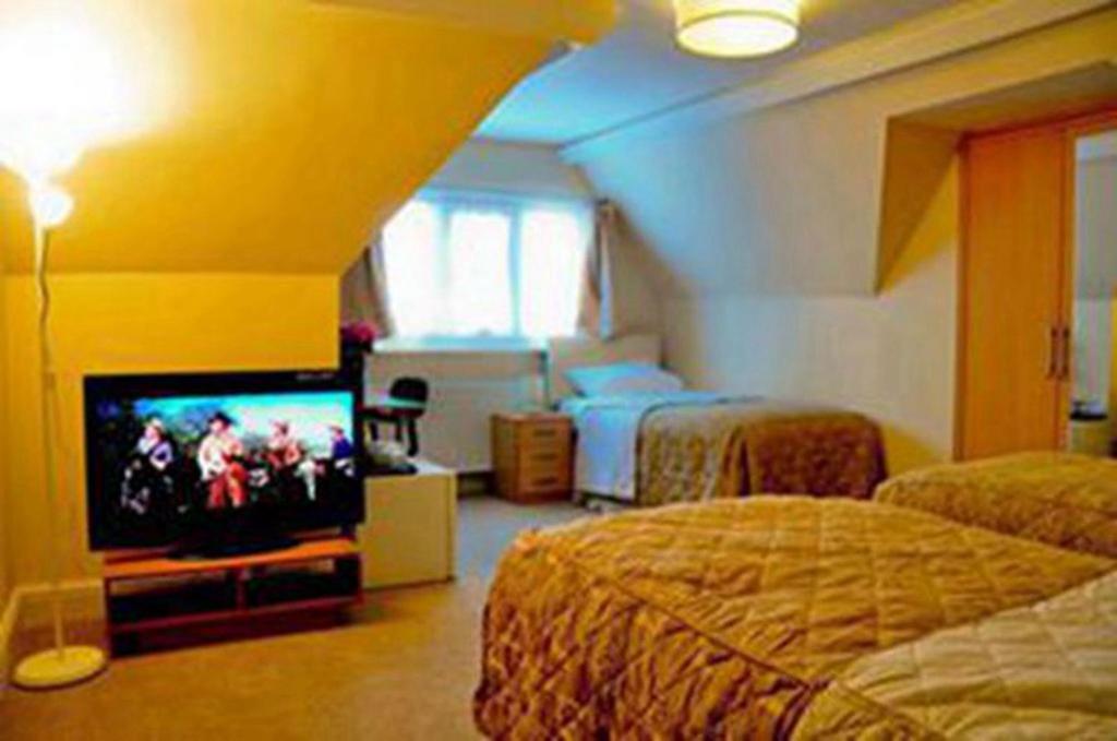 Gatwick Inn Horley Buitenkant foto