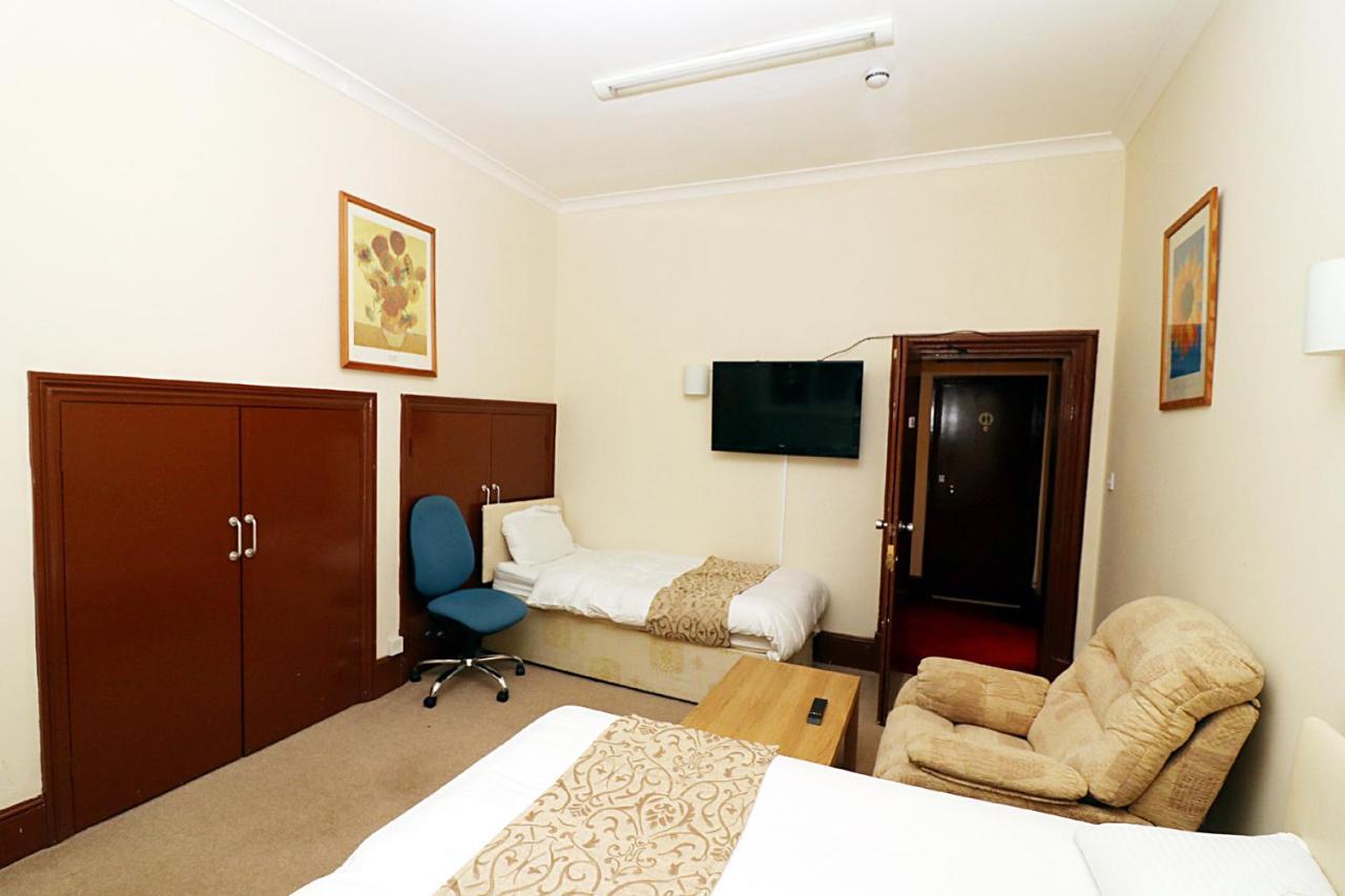 Gatwick Inn Horley Buitenkant foto