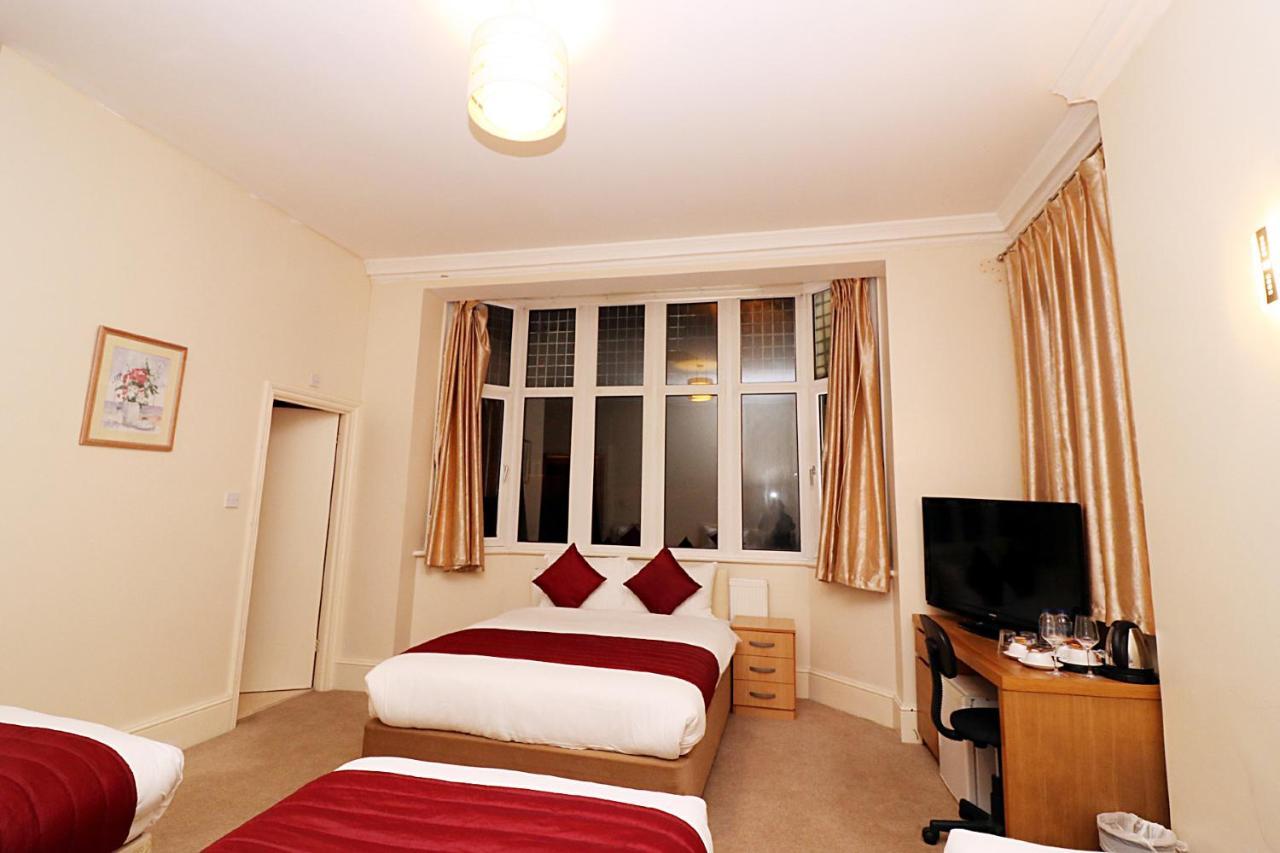 Gatwick Inn Horley Buitenkant foto