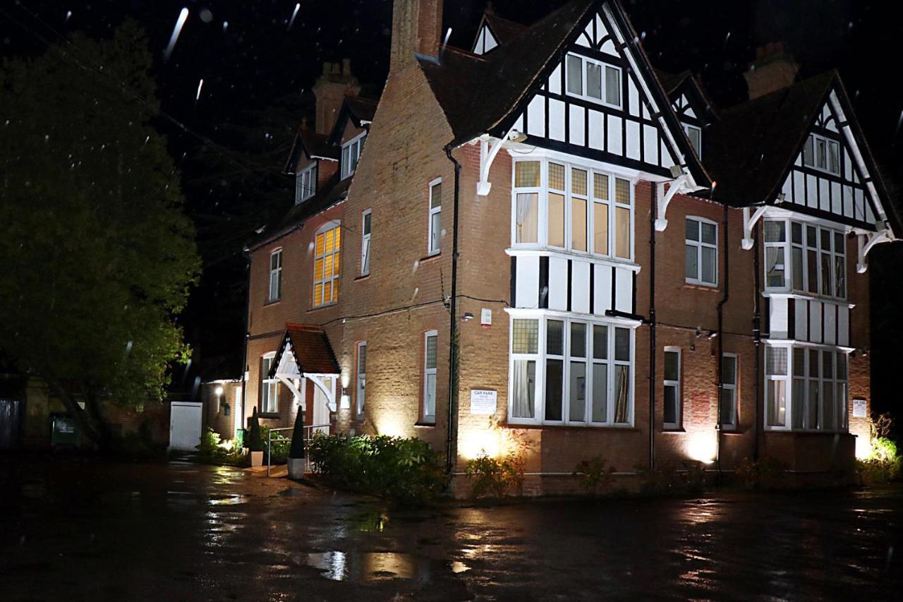 Gatwick Inn Horley Buitenkant foto