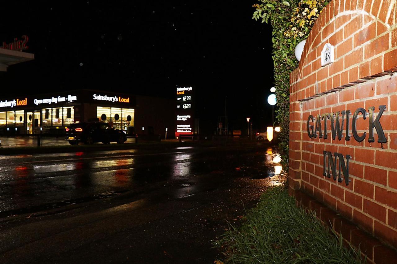 Gatwick Inn Horley Buitenkant foto