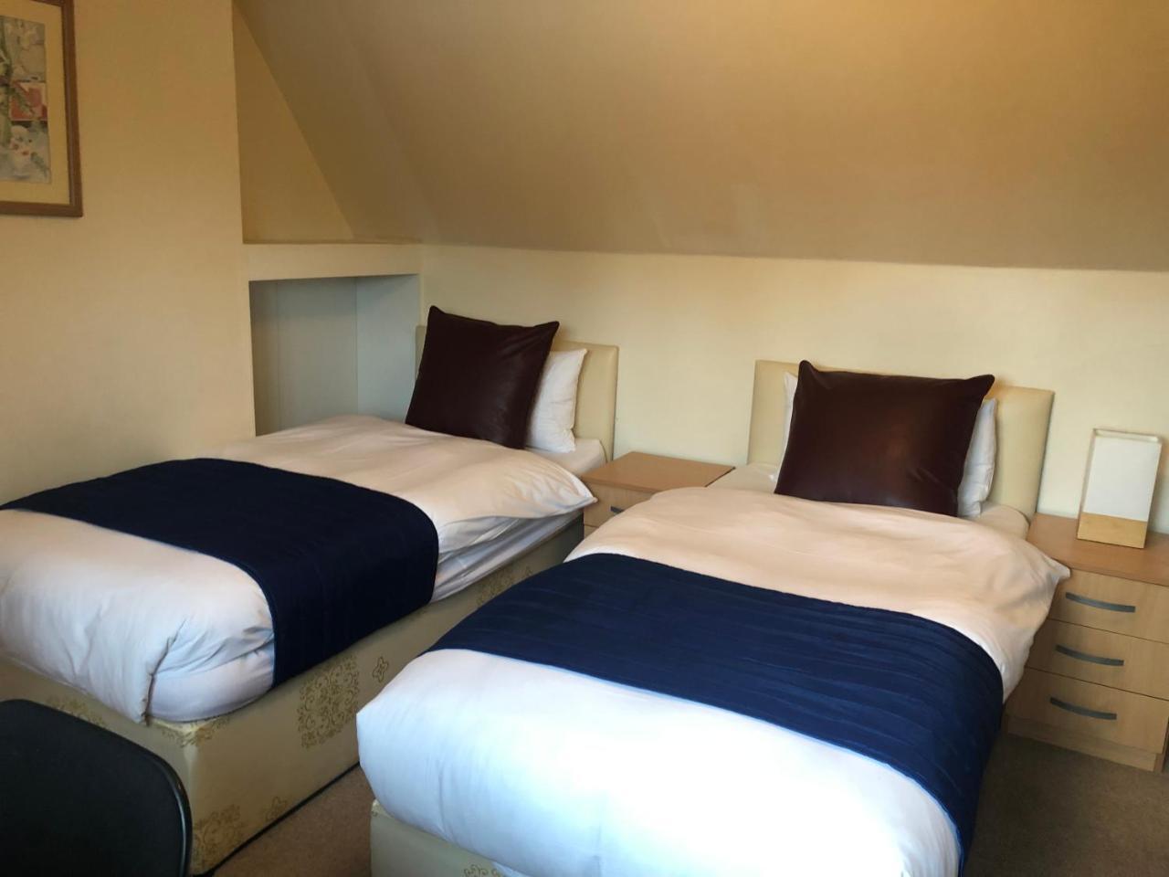 Gatwick Inn Horley Buitenkant foto